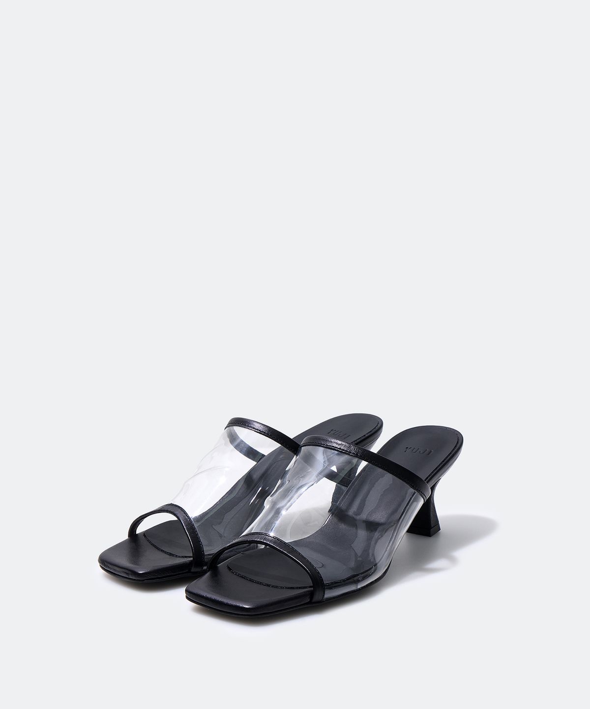 유지(YUJI) CLEAR MULE BLACK