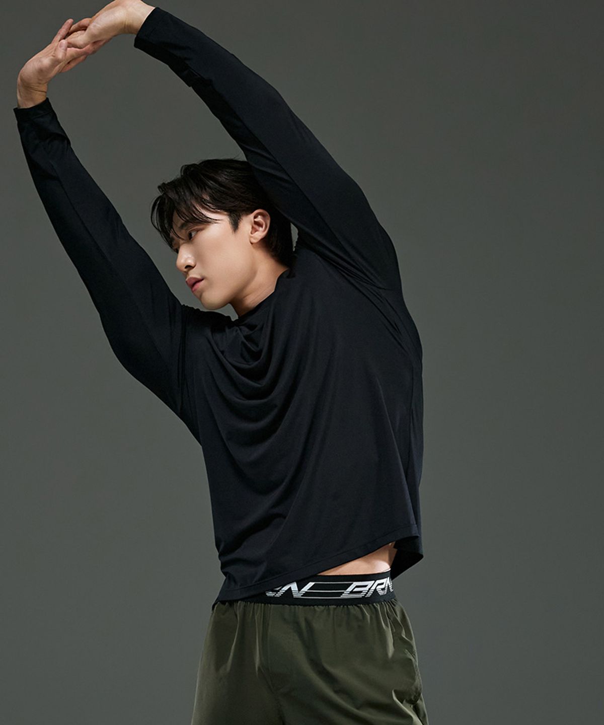 본투윈(BORN TO WIN) SYMBOL B COOLEVER LONG SLEEVE [BLACK]