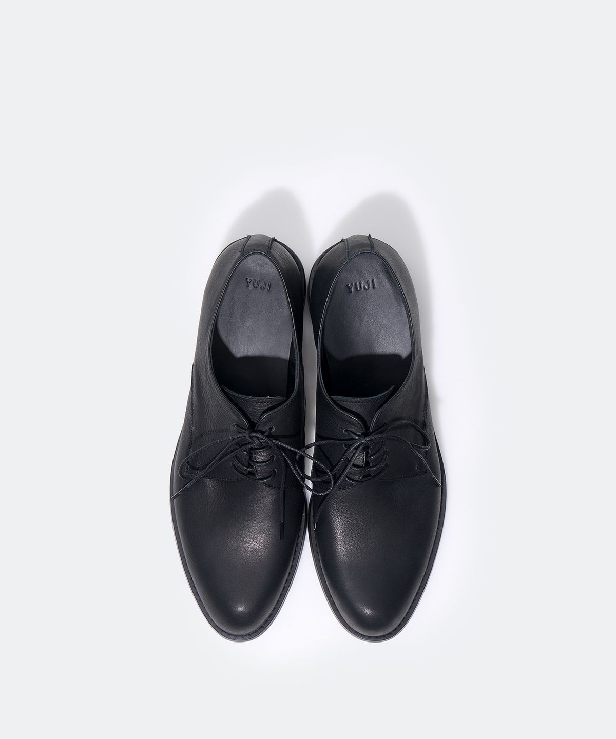 유지(YUJI) FOMCORE DERBY SHOES BLACK