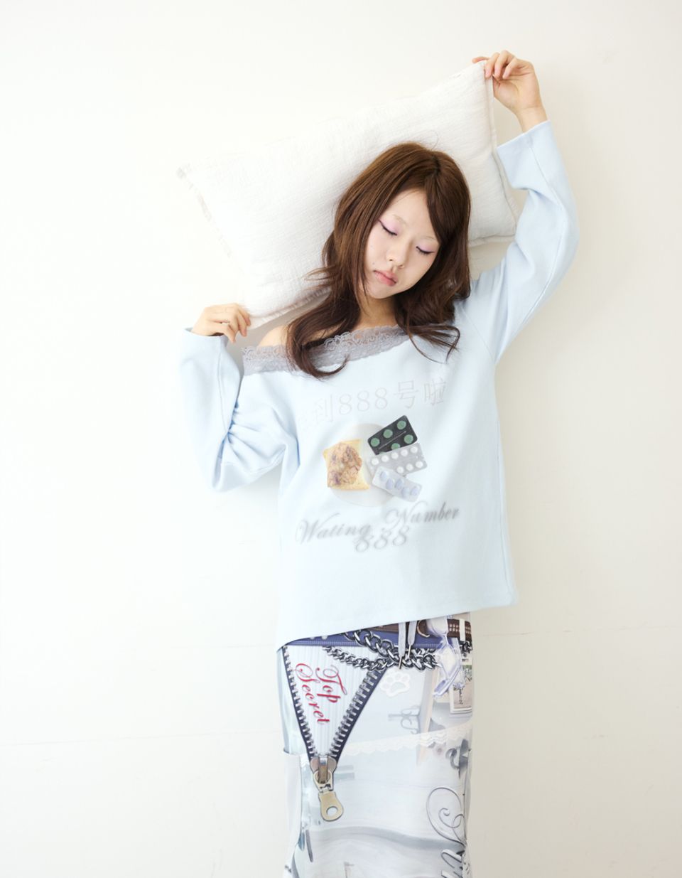 MUSINSA | HONKYO Off - Shoulder Loose Top- Waiting Number