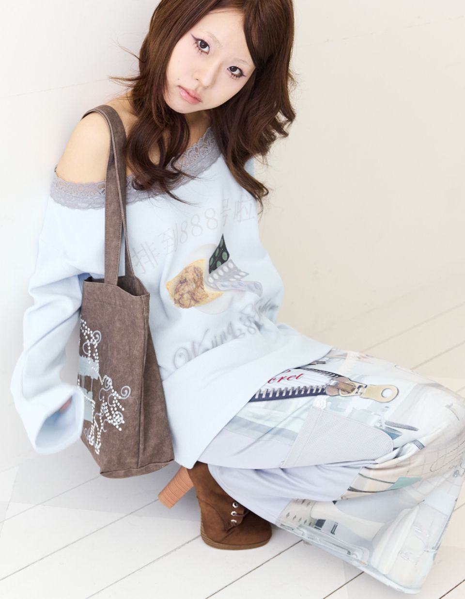 MUSINSA | HONKYO Off - Shoulder Loose Top- Waiting Number