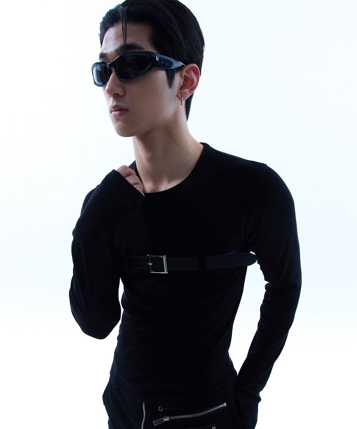 모어댄블랙(MORE THAN BLACK) BELT LONG SLEEVE