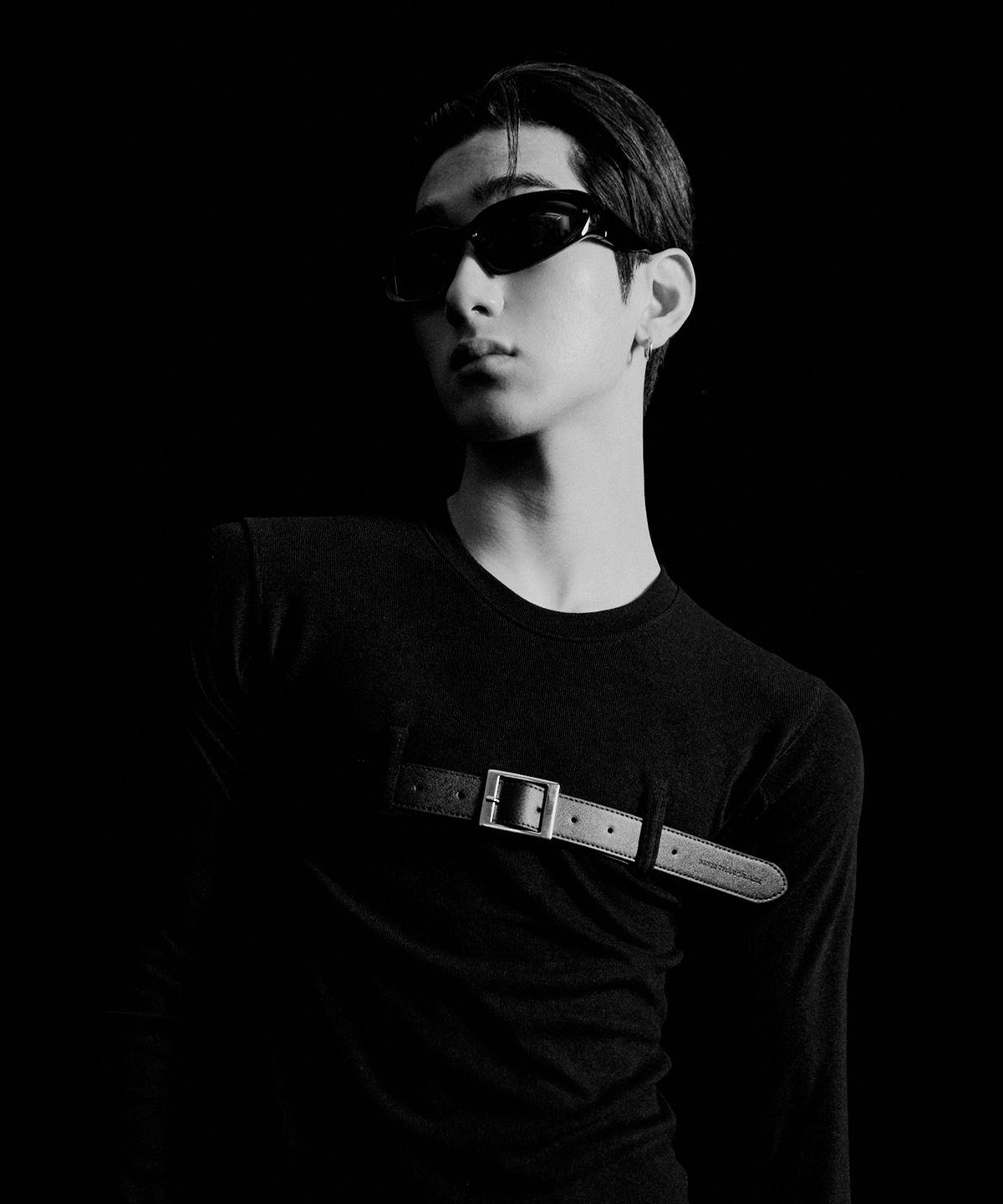 모어댄블랙(MORE THAN BLACK) BELT LONG SLEEVE