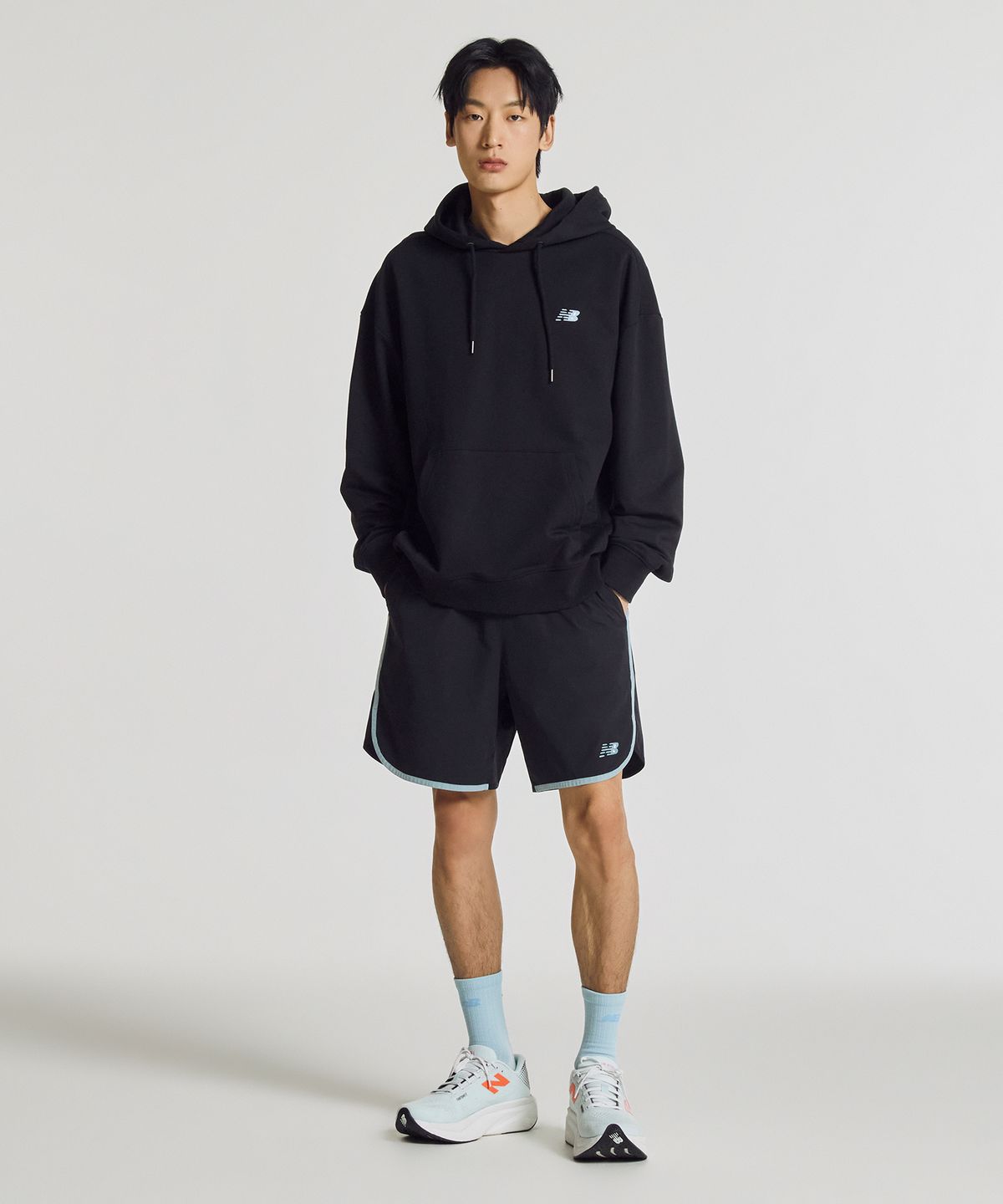 뉴발란스(NEW BALANCE) NBN0G21403 / UNI 살라고뛴다 픽토그램 후드티 (BLACK)