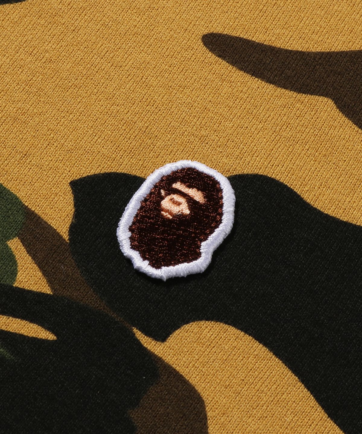 베이프(BAPE) 퍼스트 카모 원 포인트 티셔츠(M) YELLOW