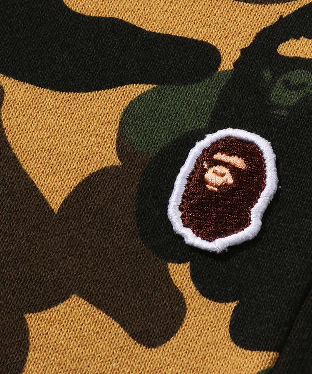 베이프 키즈(BAPE KIDS) 퍼스트 카모 원 포인트 스웨트 팬츠(KIDS) YELLOW