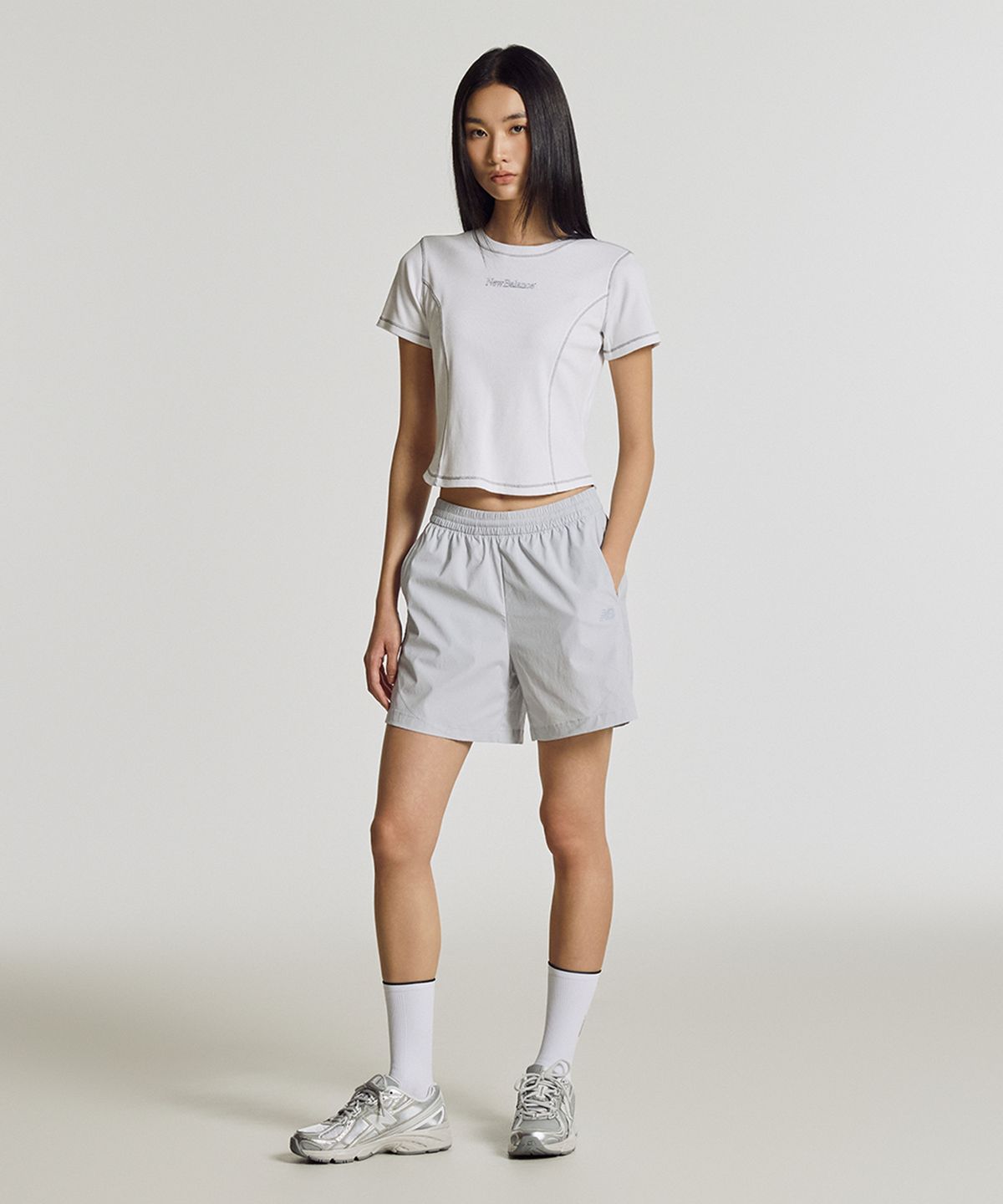 뉴발란스(NEW BALANCE) NBNEG3W652 / WOMEN 에센셜 골지 반팔티 (WHITE)
