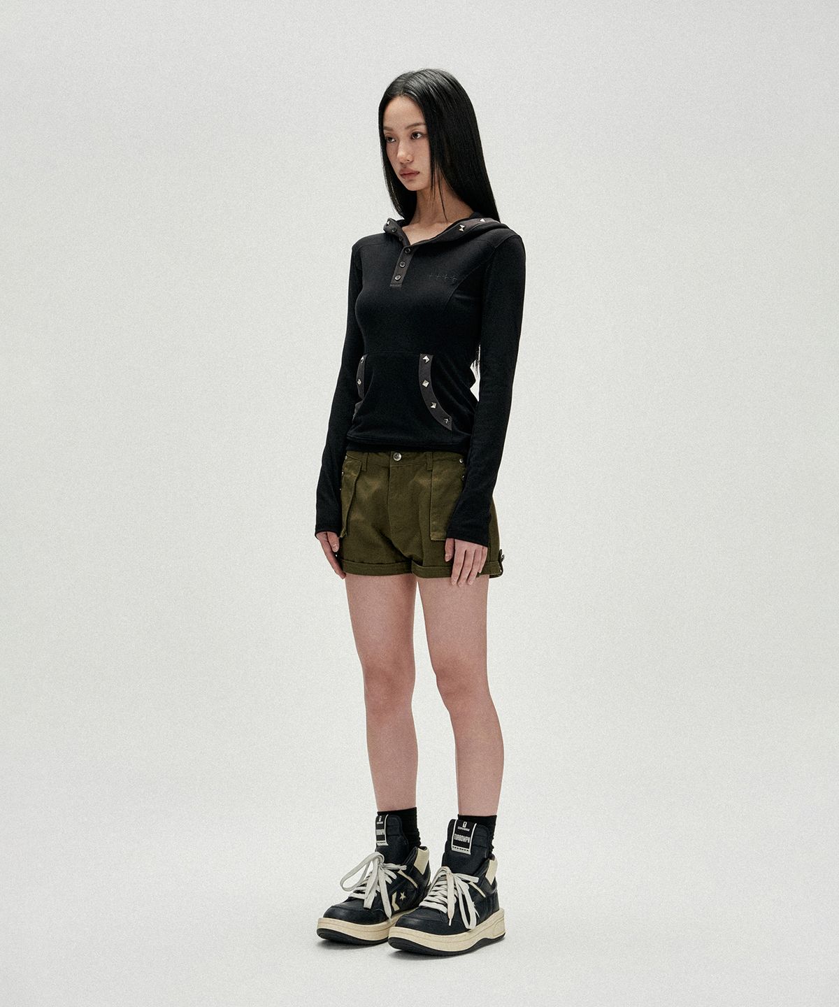 낫포너드(NOT4NERD) W Stud Pocket Micro Shorts - Khaki
