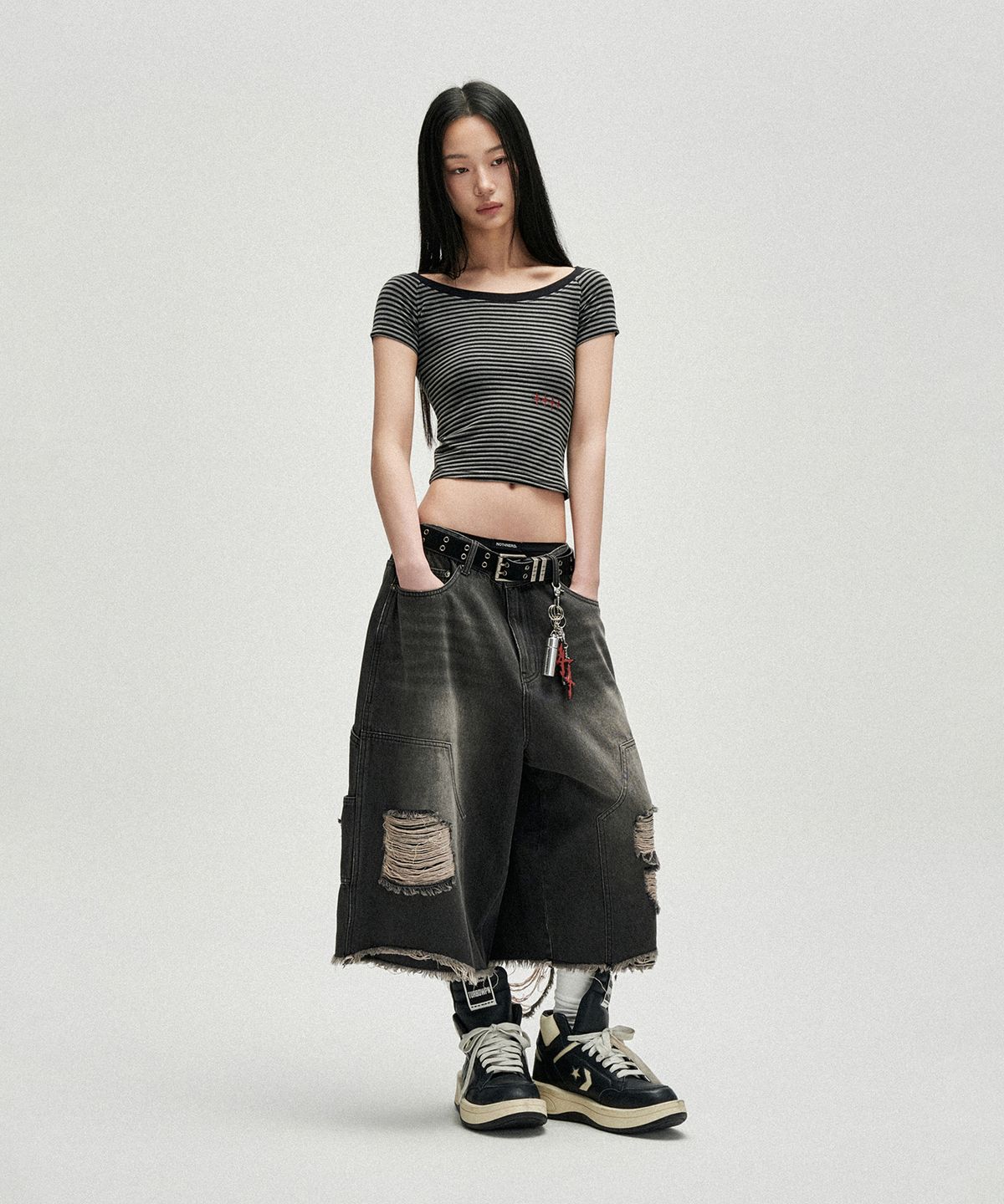 낫포너드(NOT4NERD) W Open Shoulder Stripe T-Shirts - Black