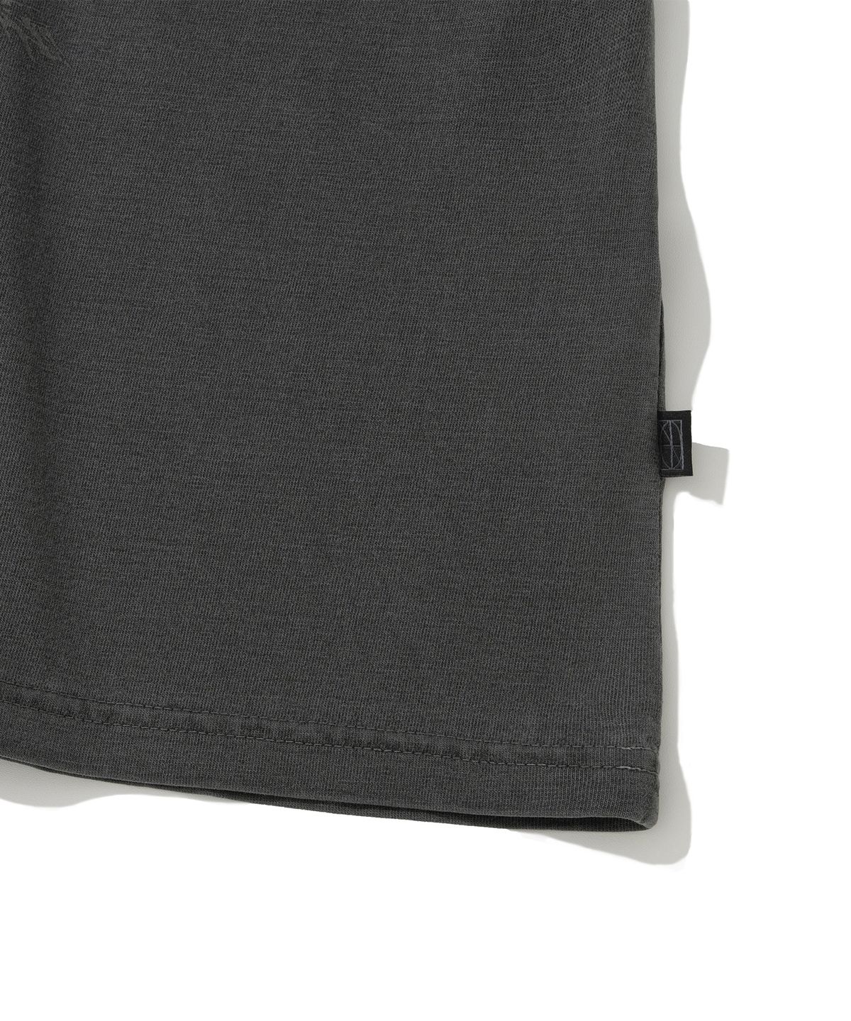 낫포너드(NOT4NERD) Ignited Angel Pigment Loose Cropped T-Shirts - Charcoal