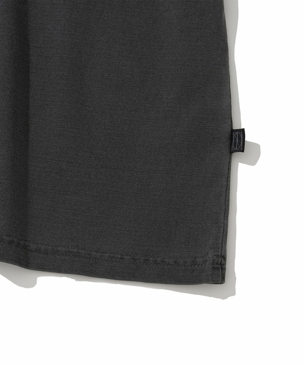 낫포너드(NOT4NERD) Omens Pigment Loose Cropped T-Shirts - Charcoal