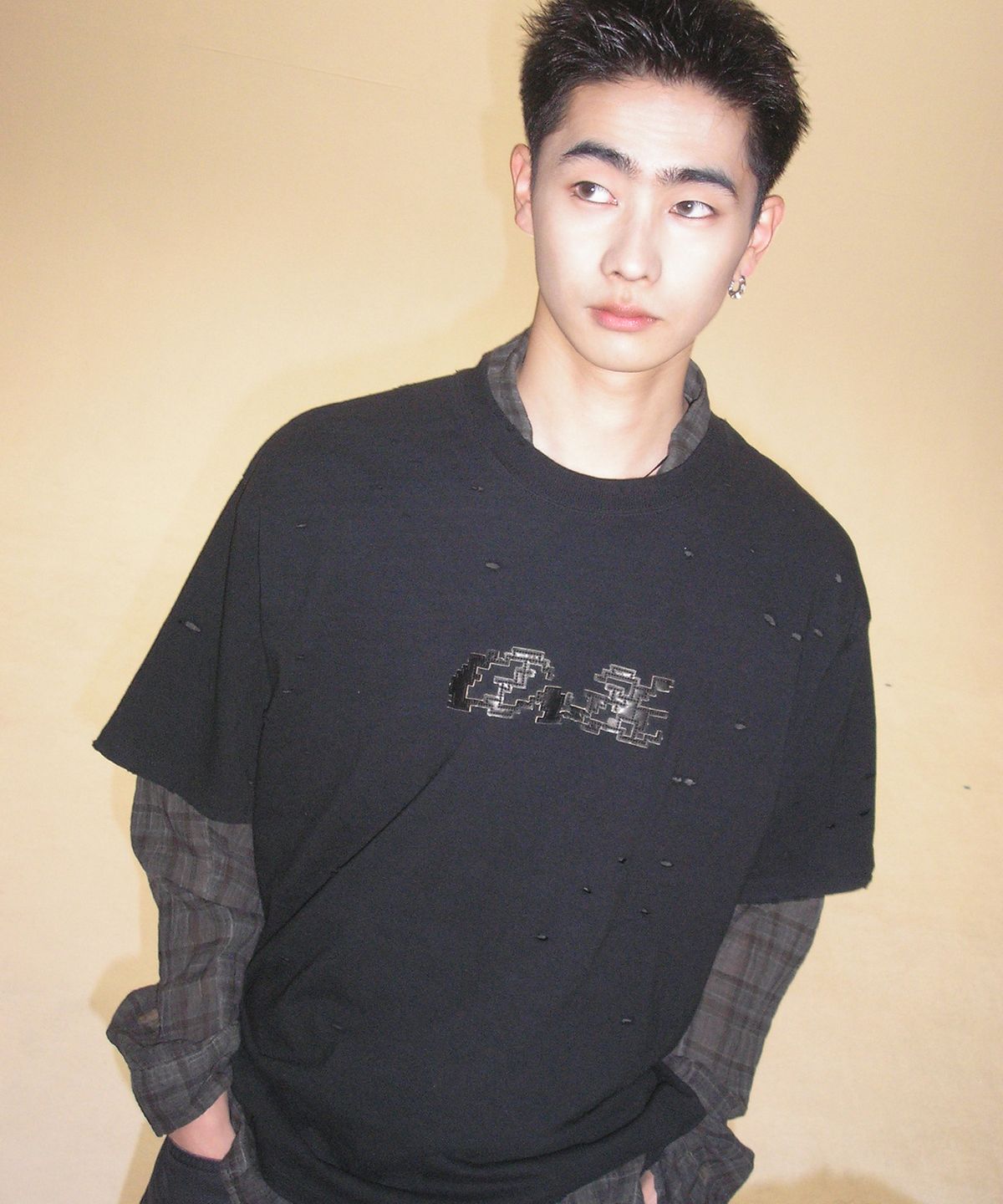 엔드릭스(EDLIX) Hole Leather Pixel Logo T-Shirt (Black)