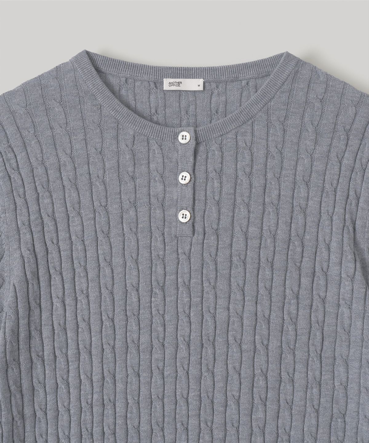어나더오피스 우먼(ANOTHER OFFICE WOMEN) W. Henley Neck Cable Knit (Blue Gray)