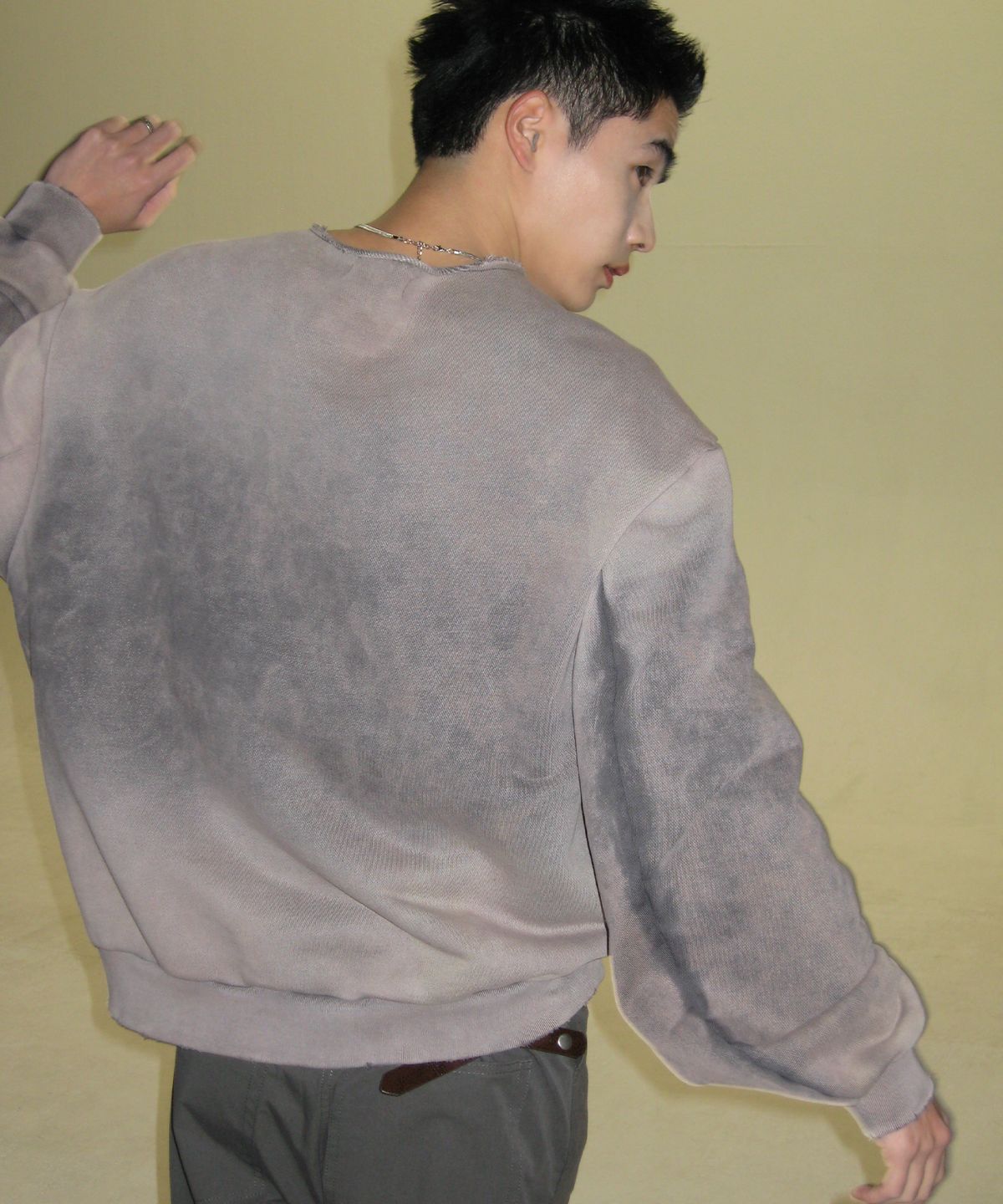 엔드릭스(EDLIX) Starring Fade Sweatshirt (Charcoal)