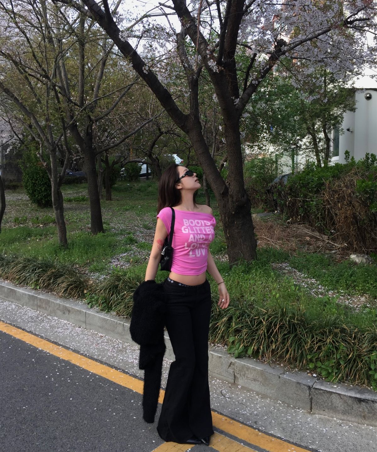 에즈이프 캘리(ASIF CALIE) TWIST UNBALANCE LETTERING T-SHIRT PINK