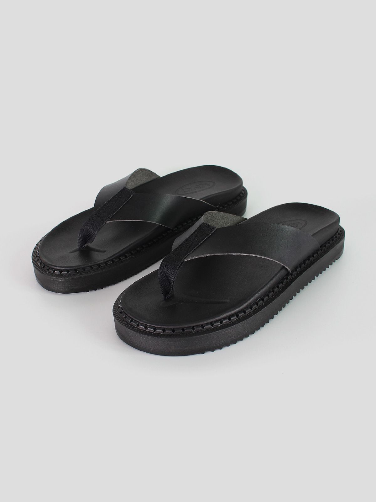 더노피(THENOPI) 써니 4cm 키높이 소프트 레더 플립플랍 블랙 쪼리 [225~290mm]