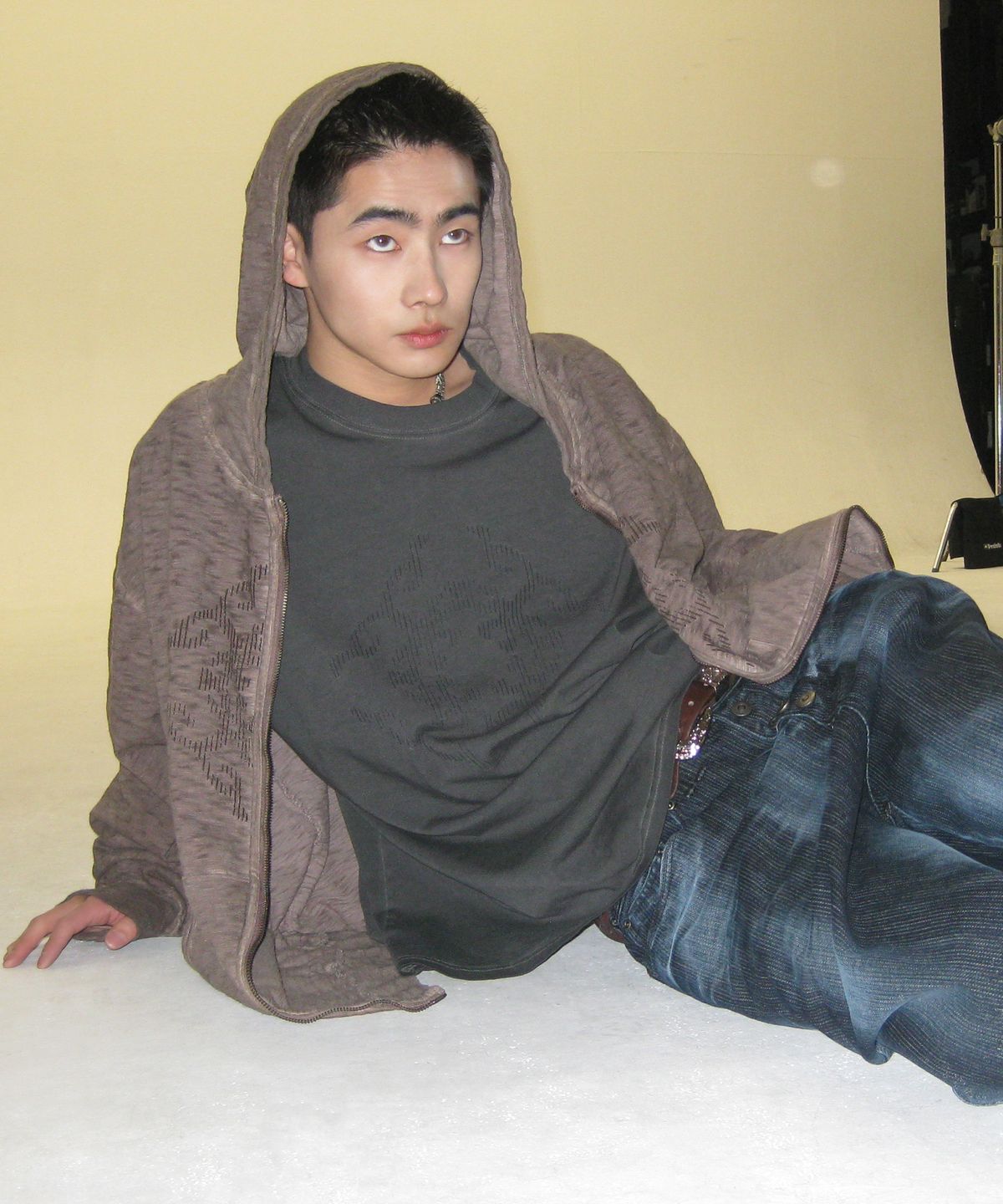 엔드릭스(EDLIX) Surface Slub Dyed Exposed-Zip Up Hoodie (Brown)