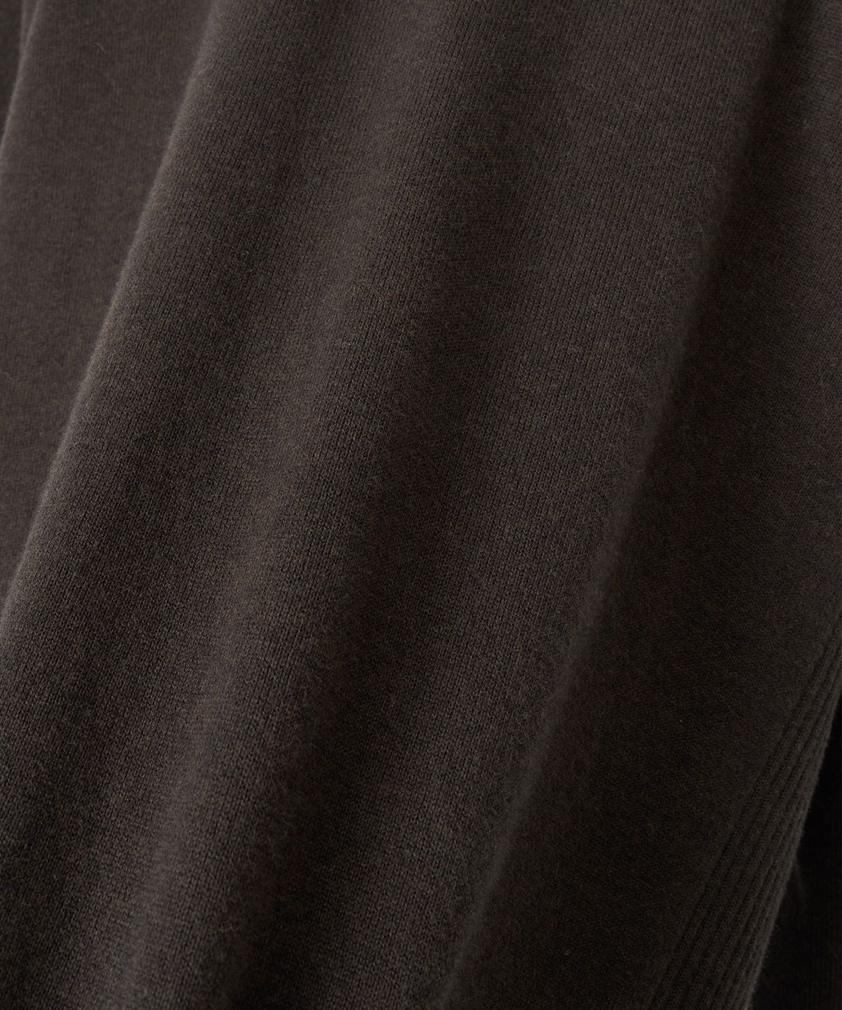 어나더오피스 우먼(ANOTHER OFFICE WOMEN) W. Whole Garment Crew-Neck Knit (Dark Brown)