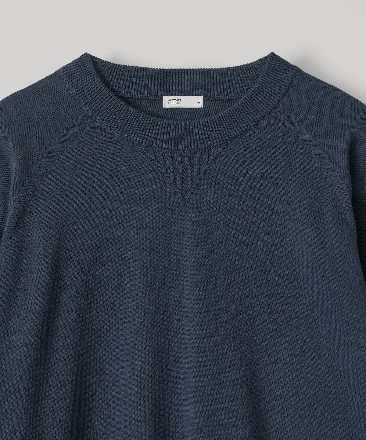 어나더오피스 우먼(ANOTHER OFFICE WOMEN) W. Whole Garment Crew-Neck Knit (Indigo Blue)