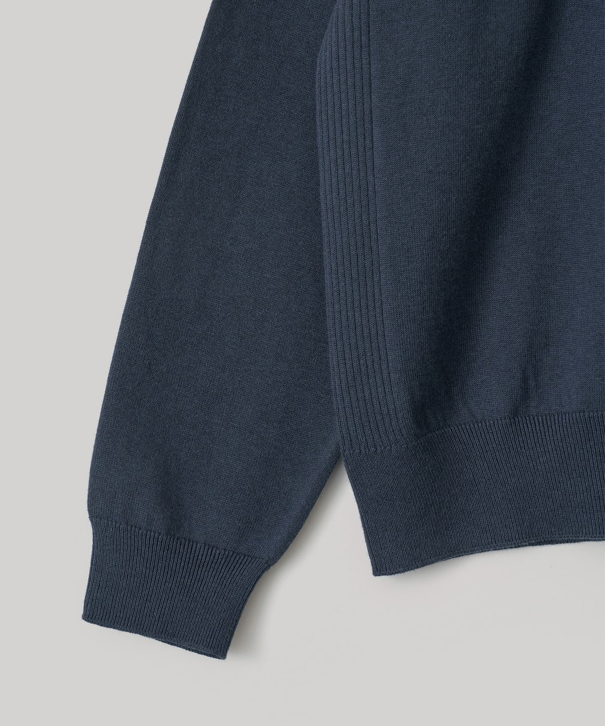 어나더오피스 우먼(ANOTHER OFFICE WOMEN) W. Whole Garment Crew-Neck Knit (Indigo Blue)
