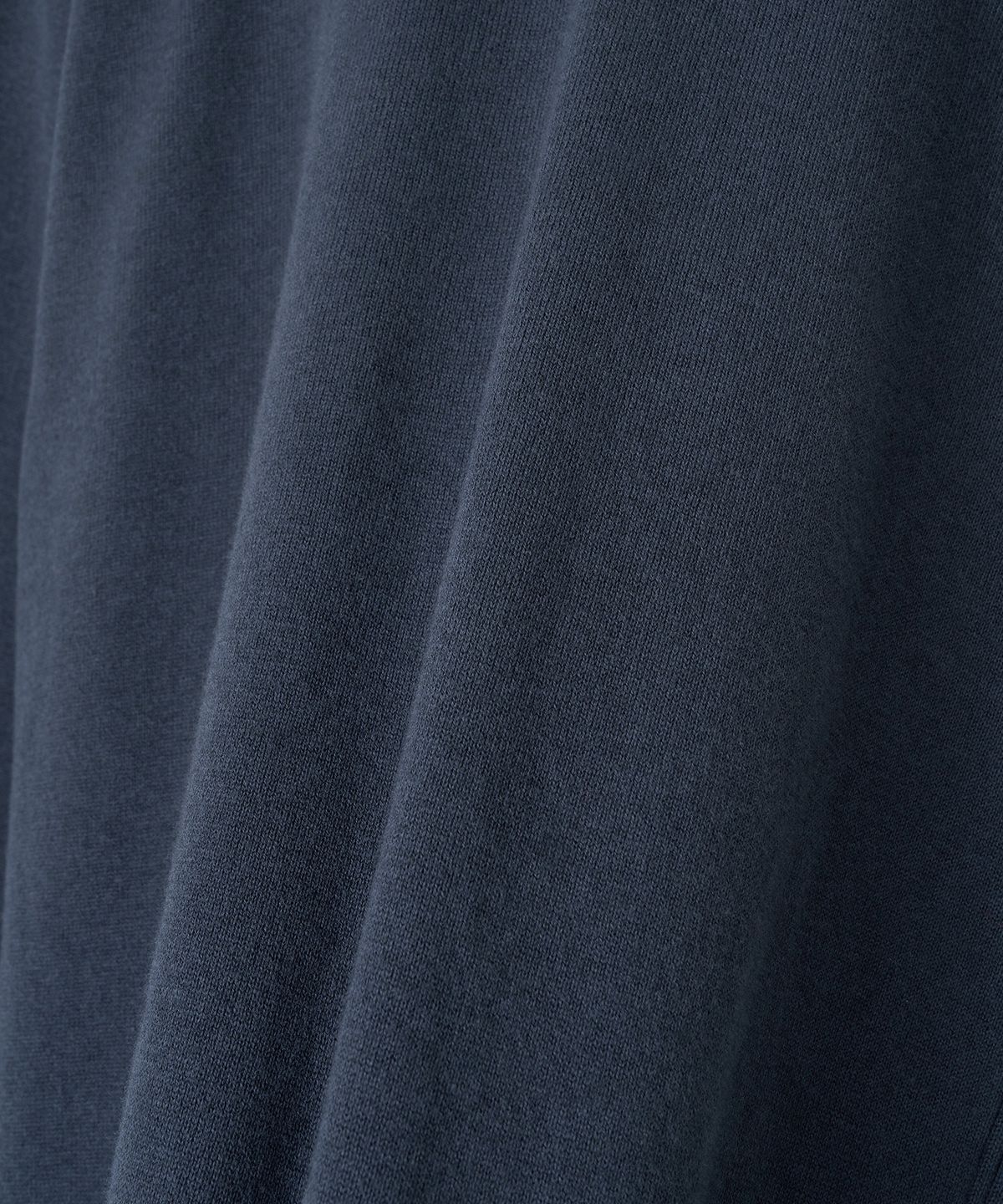 어나더오피스 우먼(ANOTHER OFFICE WOMEN) W. Whole Garment Crew-Neck Knit (Indigo Blue)