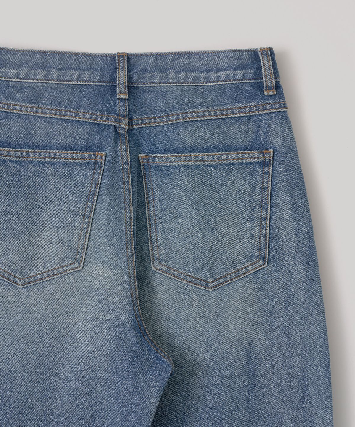 어나더오피스 우먼(ANOTHER OFFICE WOMEN) W. Clair Relaxed Denim (Faded Blue)