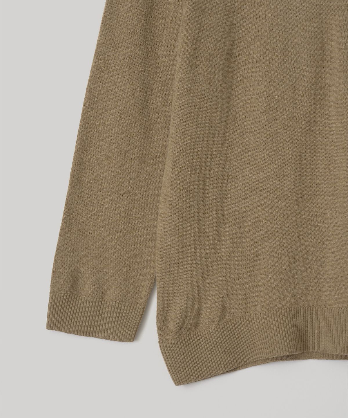 어나더오피스 우먼(ANOTHER OFFICE WOMEN) W. V-Neck Solid Knit (Light Brown)