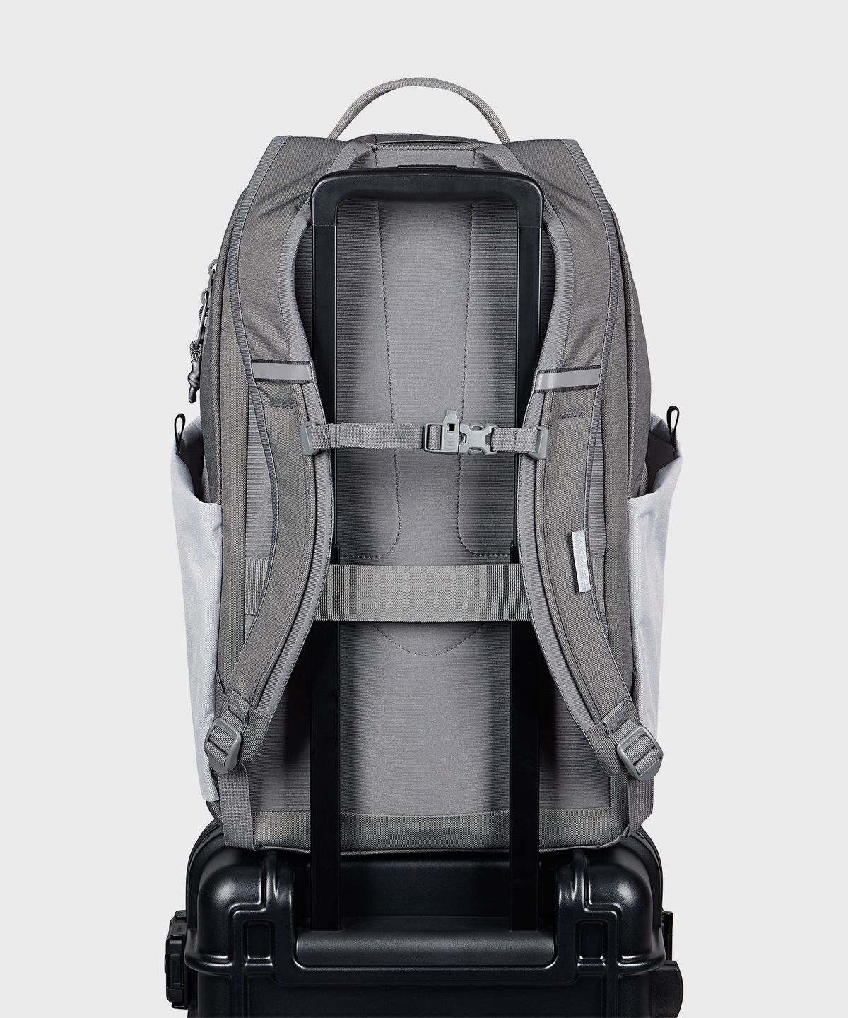 잔스포츠(JANSPORT) 올 어라운드 팩 26L GROUNDED GREY