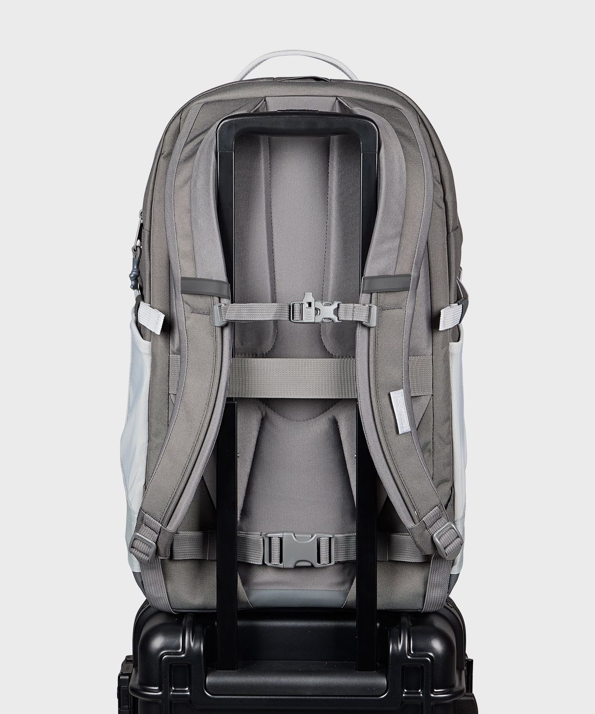 잔스포츠(JANSPORT) 올 어라운드 팩 34L GROUNDED GREY