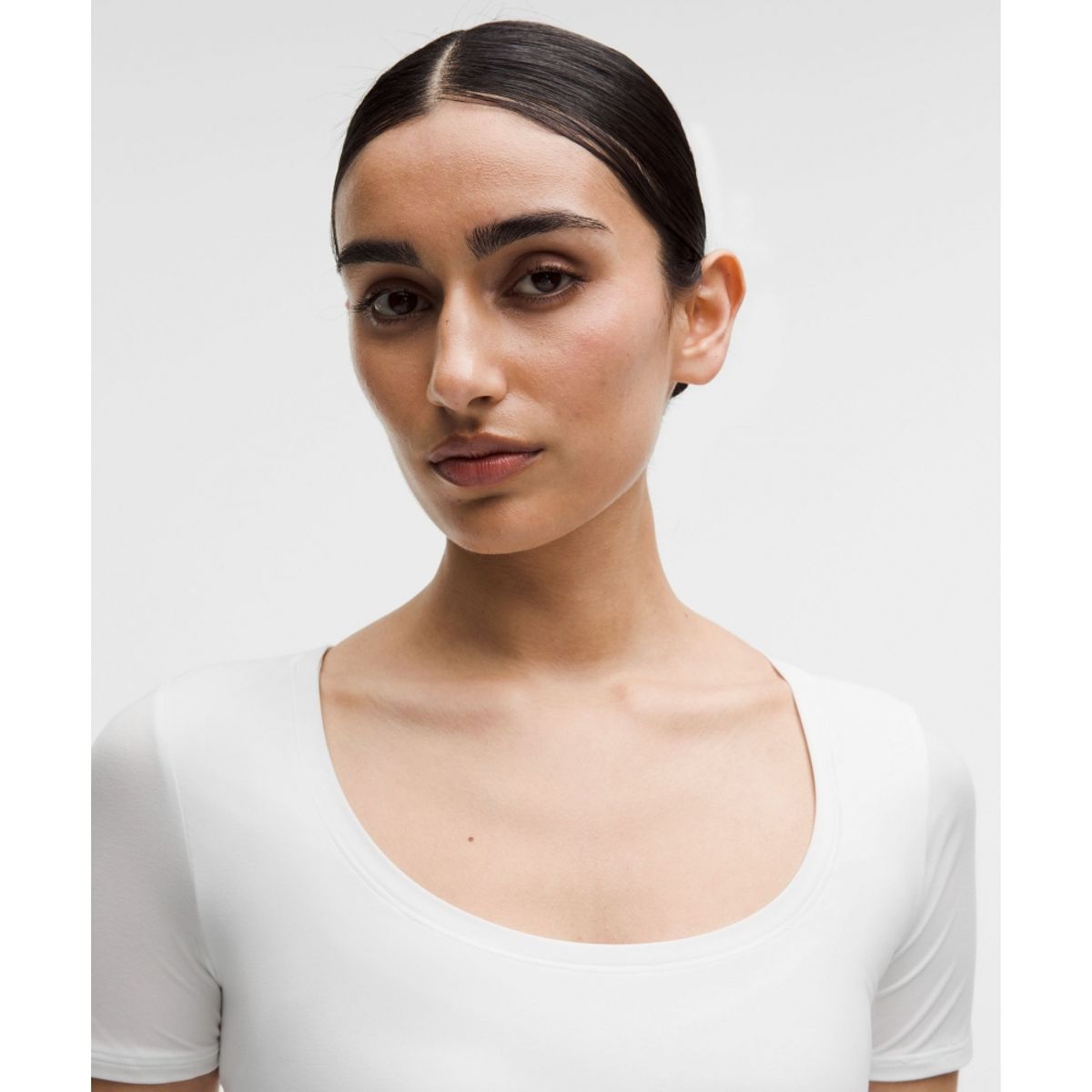 룰루레몬(LULULEMON) 원더모스트 Ultra Soft Nulu 스쿱넥 티셔츠  WHT