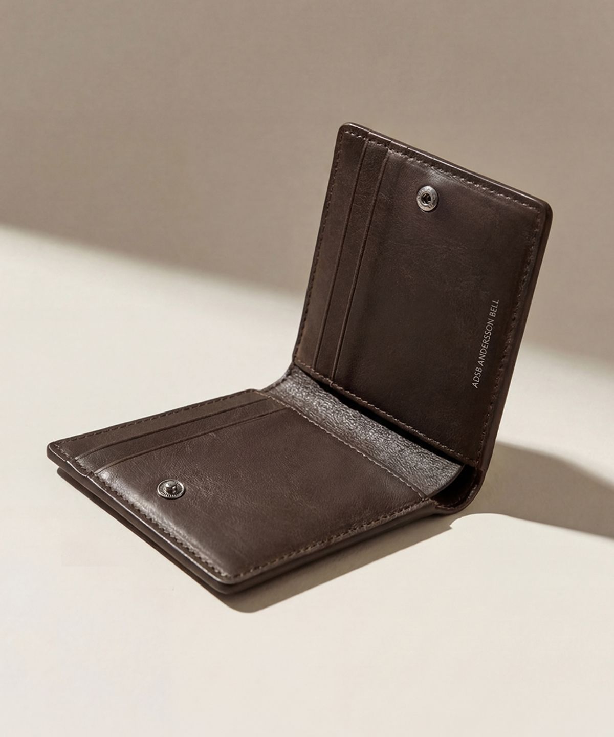앤더슨벨(ADSB ANDERSSON BELL) BROWN LEATHER ZIP WALLET aaa547u(BROWN)