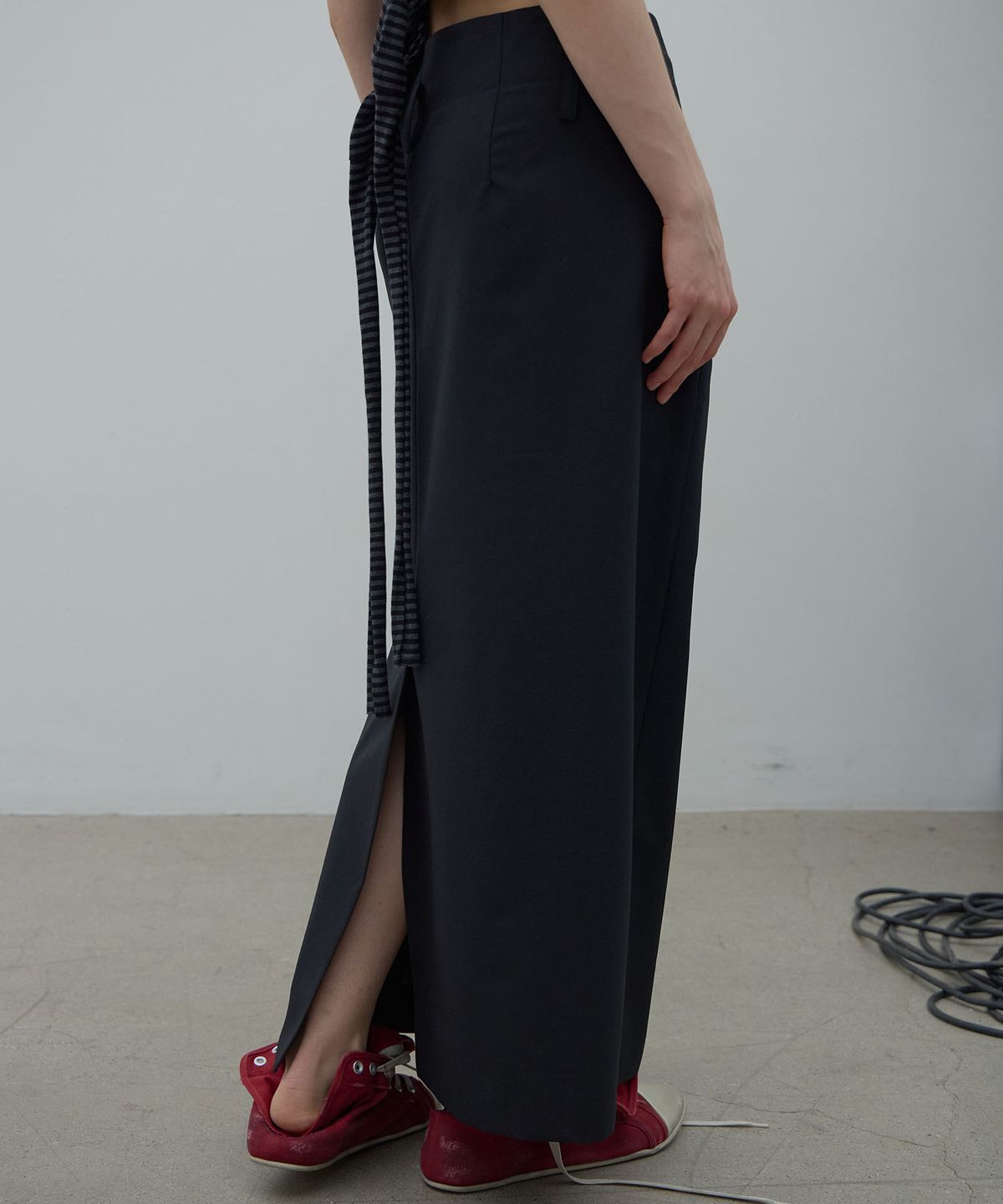 엘씨디씨티엠(LCDC™) OVERLAP LONG SKIRT (BLACK)