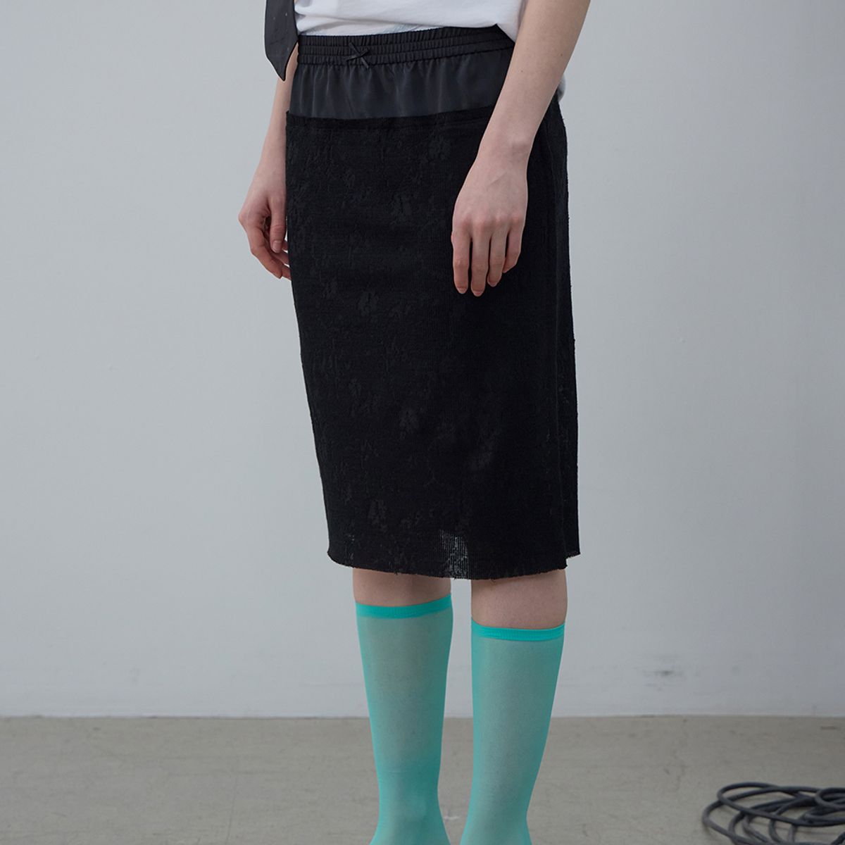 엘씨디씨티엠(LCDC™) SHEER LACE SKIRT (BLACK)