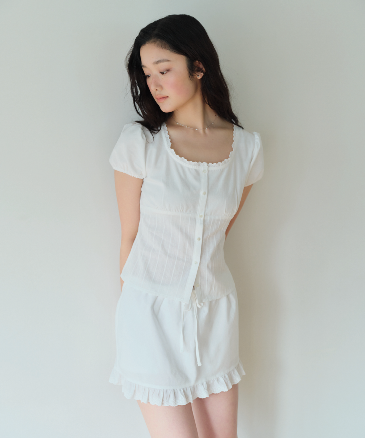 홈바디띵즈(HOMEBODY THINGS) Lace Puff Blouse (WHITE)