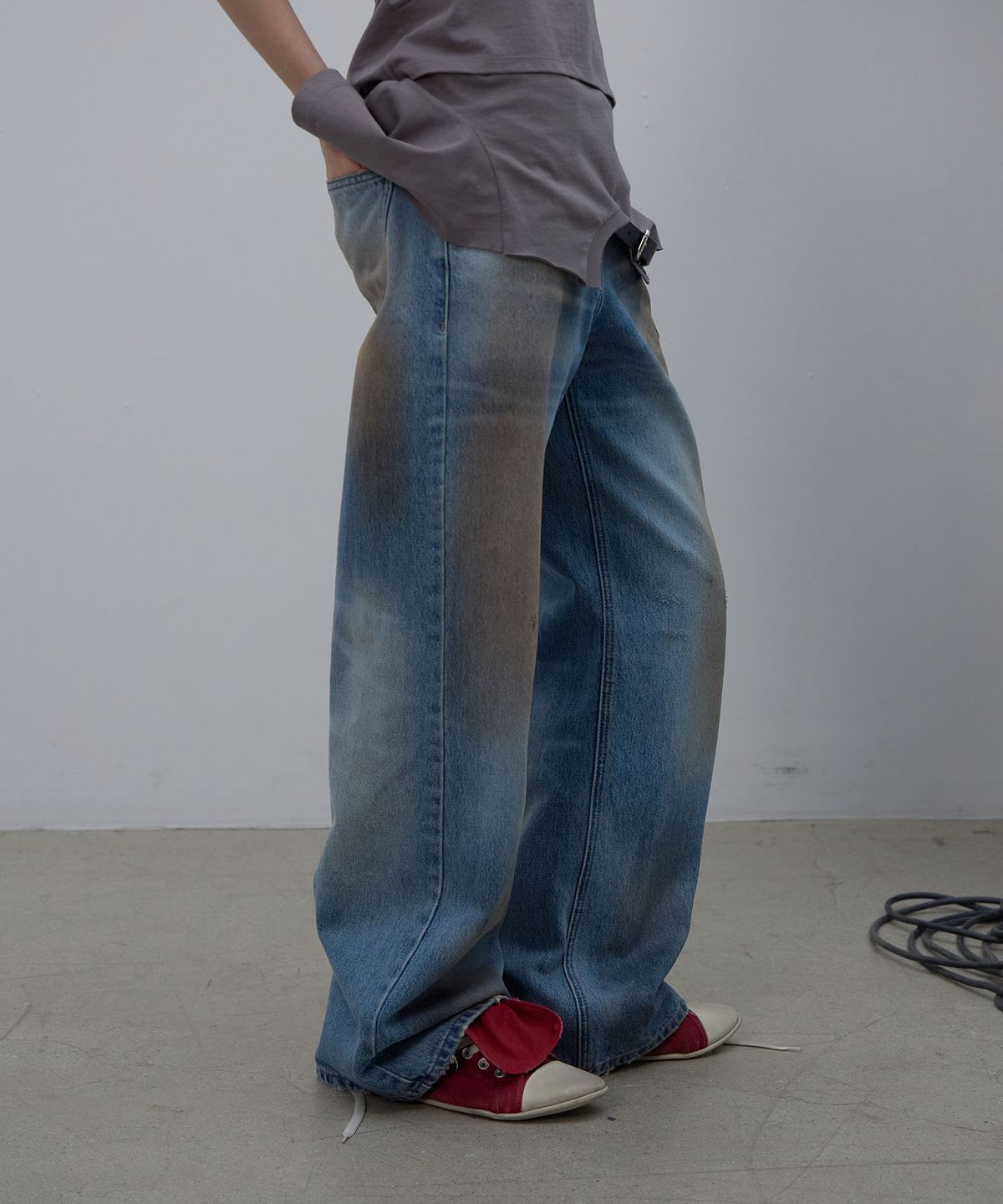 엘씨디씨티엠(LCDC™) SMOKY BRUSHED BLUE DENIM (BLUE)