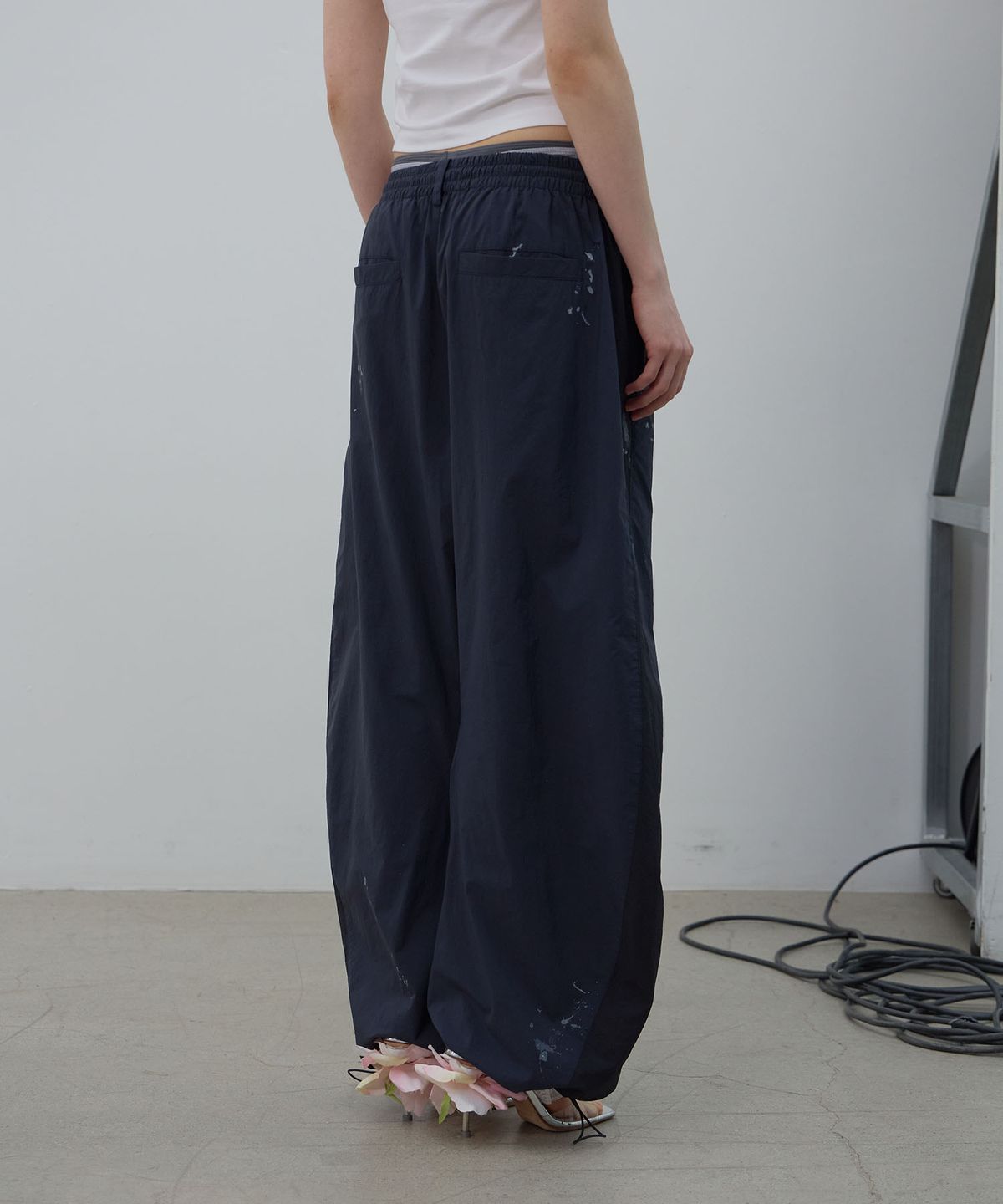 엘씨디씨티엠(LCDC™) PAINT EFFECT NYLON TROUSERS (DARK NAVY)