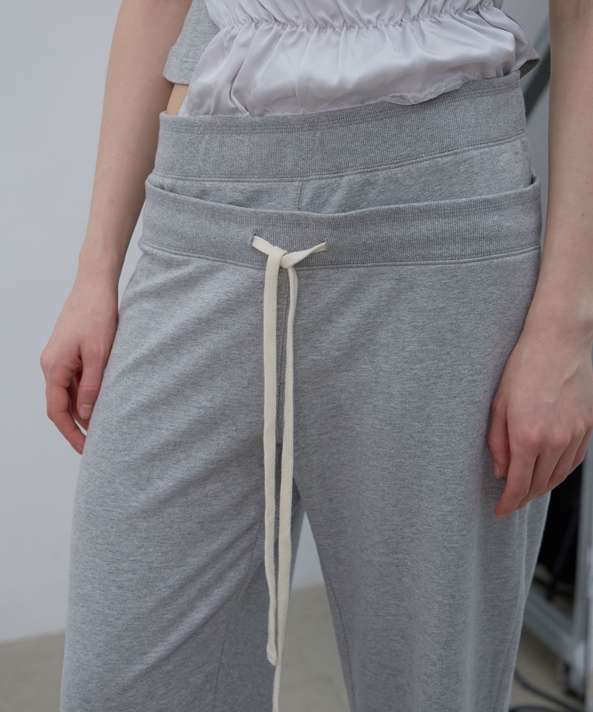 엘씨디씨티엠(LCDC™) DOUBLE WAIST JERSEY PANTS (MELANGE GREY)