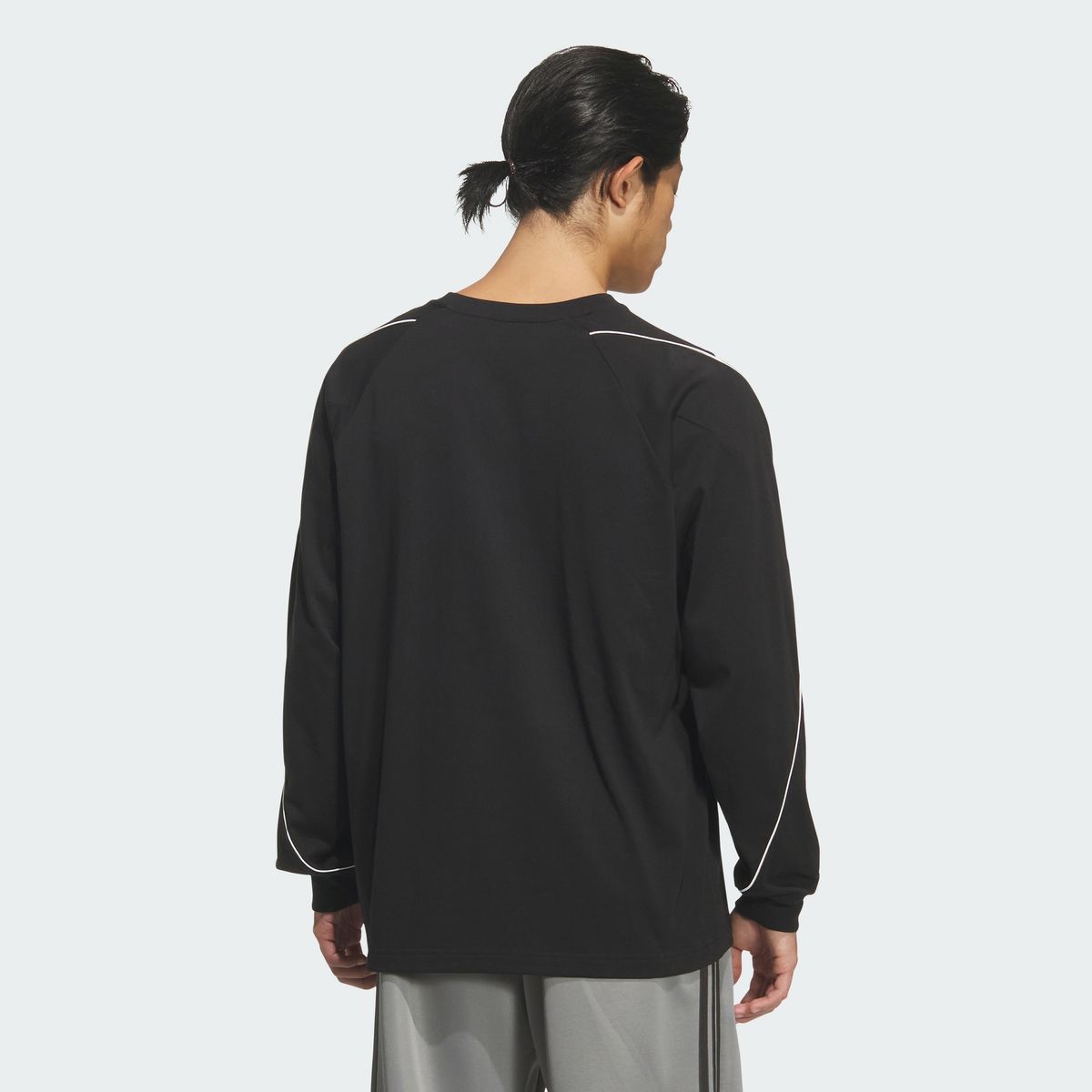 아디다스(ADIDAS) 스타디움 루스 핏 롱 슬리브 티셔츠 KG7397
