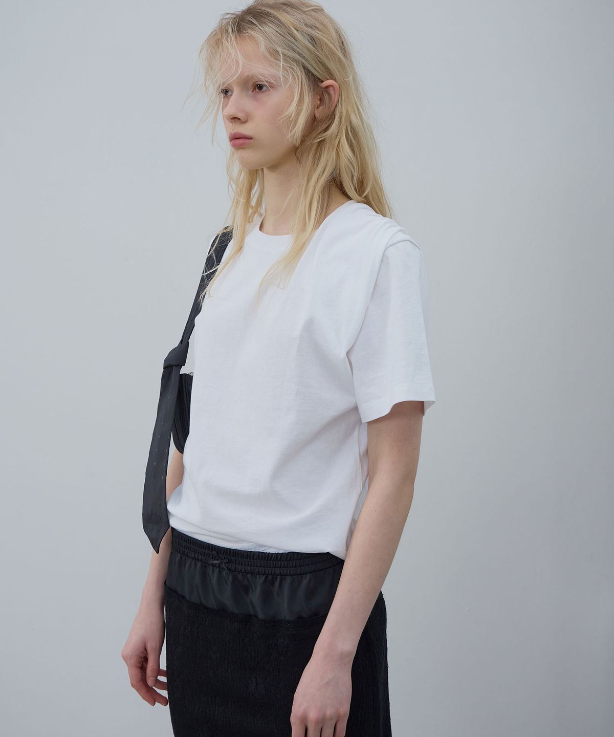 엘씨디씨티엠(LCDC™) ASYMMETRIC SLEEVE TOP (WHITE)