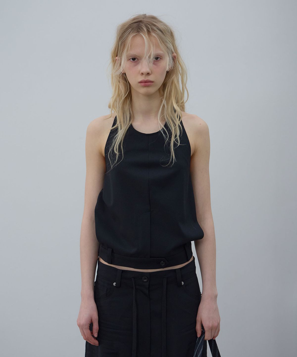 엘씨디씨티엠(LCDC™) BLACK TAILORED HALTER (BLACK)