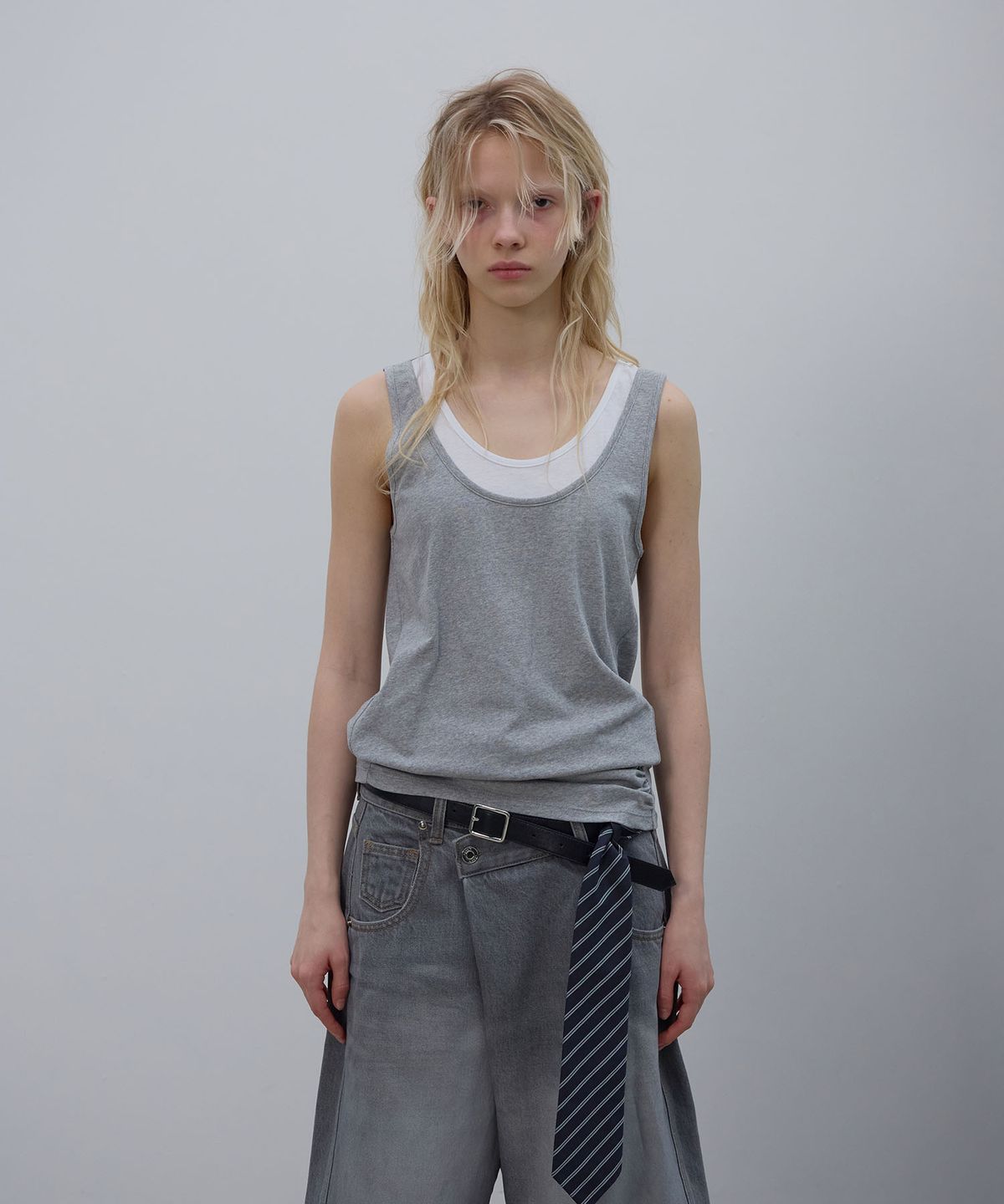 엘씨디씨티엠(LCDC™) SHAPED HEM TANK TOP (MELANGE GREY)