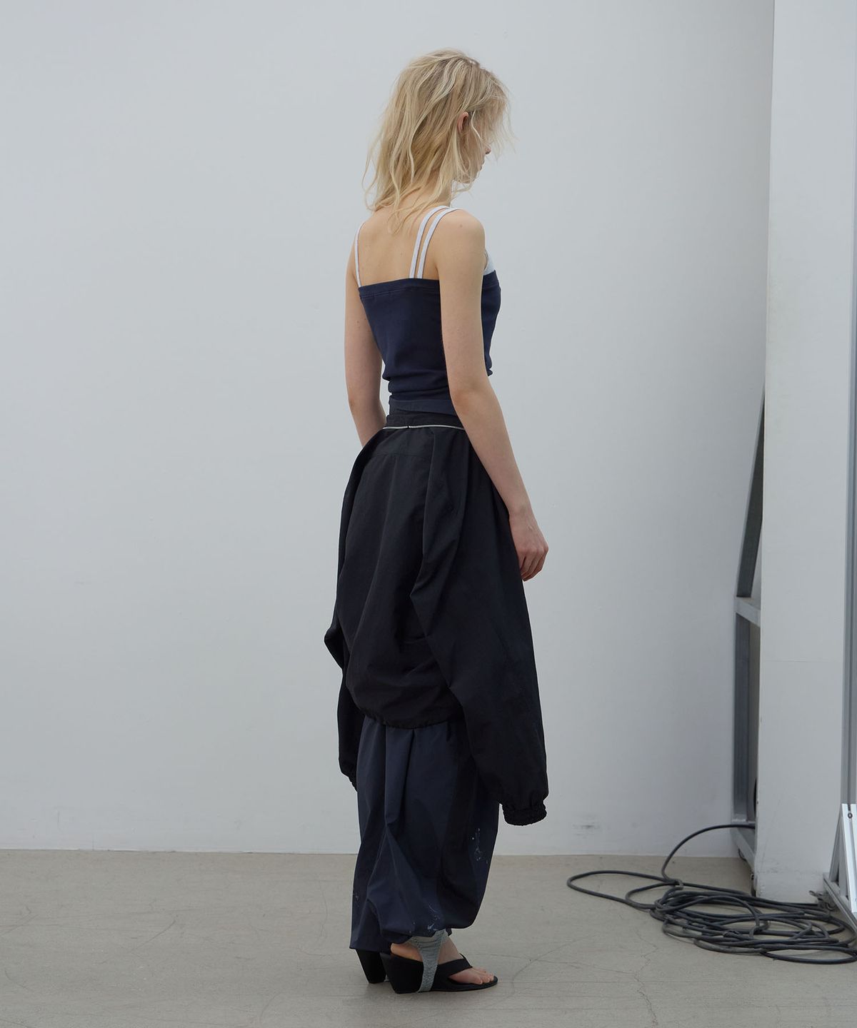 엘씨디씨티엠(LCDC™) TRIPLE LAYERED TOP (NAVY)