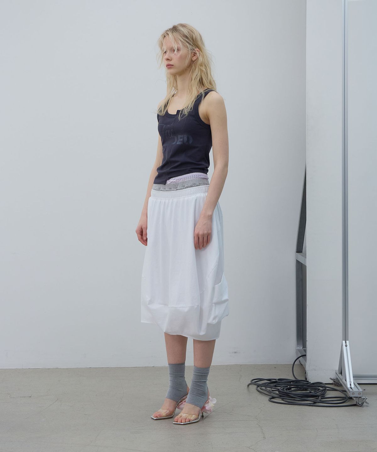 엘씨디씨티엠(LCDC™) SPLIT GRAPHIC TANK TOP (DARK GREY)
