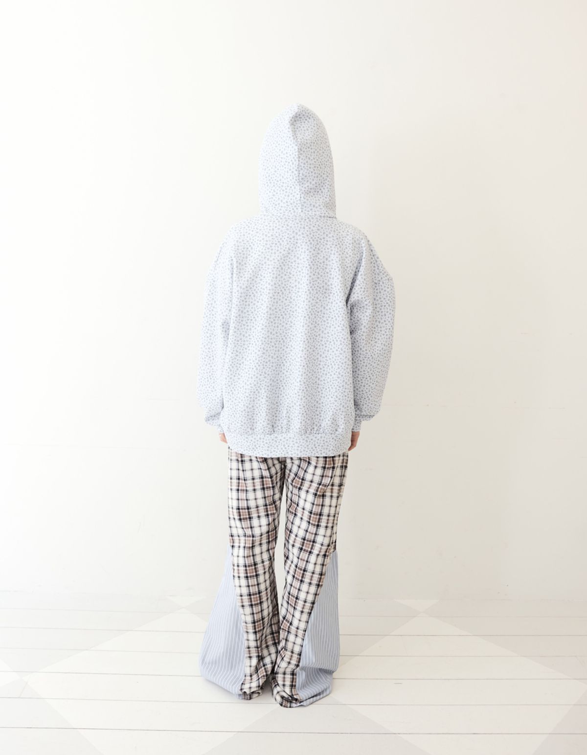 혼쿄(HONKYO) Dollie Cubic Hoodie