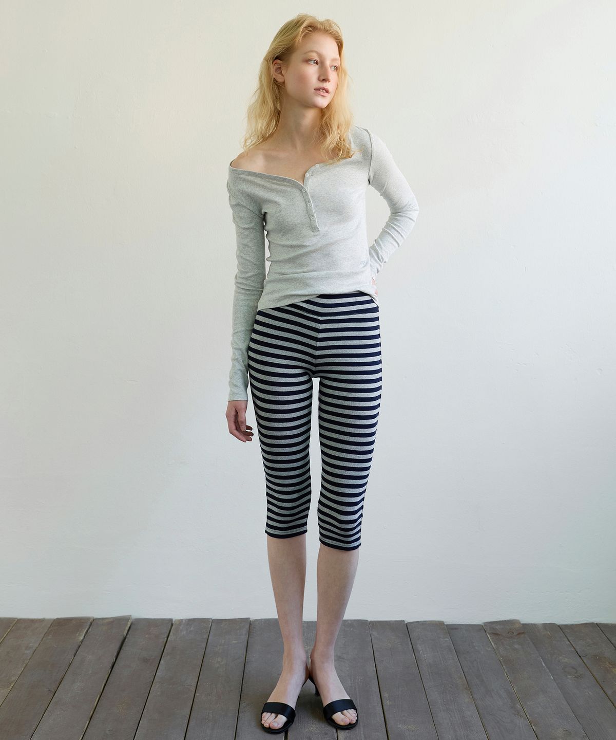 아옵트(AOPT) TWO-WAY HENLEY T-SHIRT - MELANGE GRAY