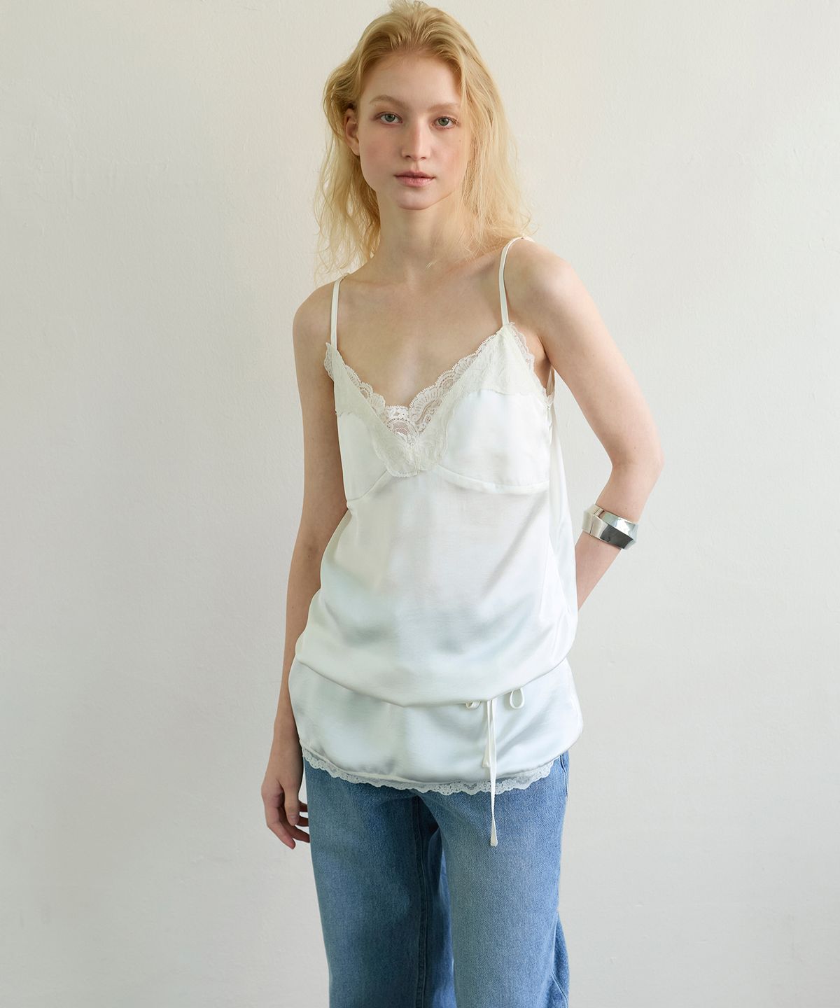 아옵트(AOPT) LACE SLIP MINI DRESS - IVORY