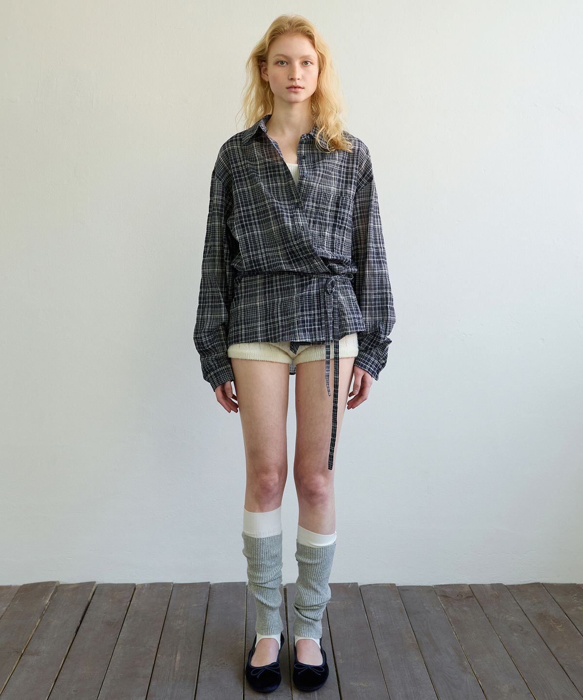아옵트(AOPT) TWO-WAY TIE WAIST SHIRT - NAVY CHECK