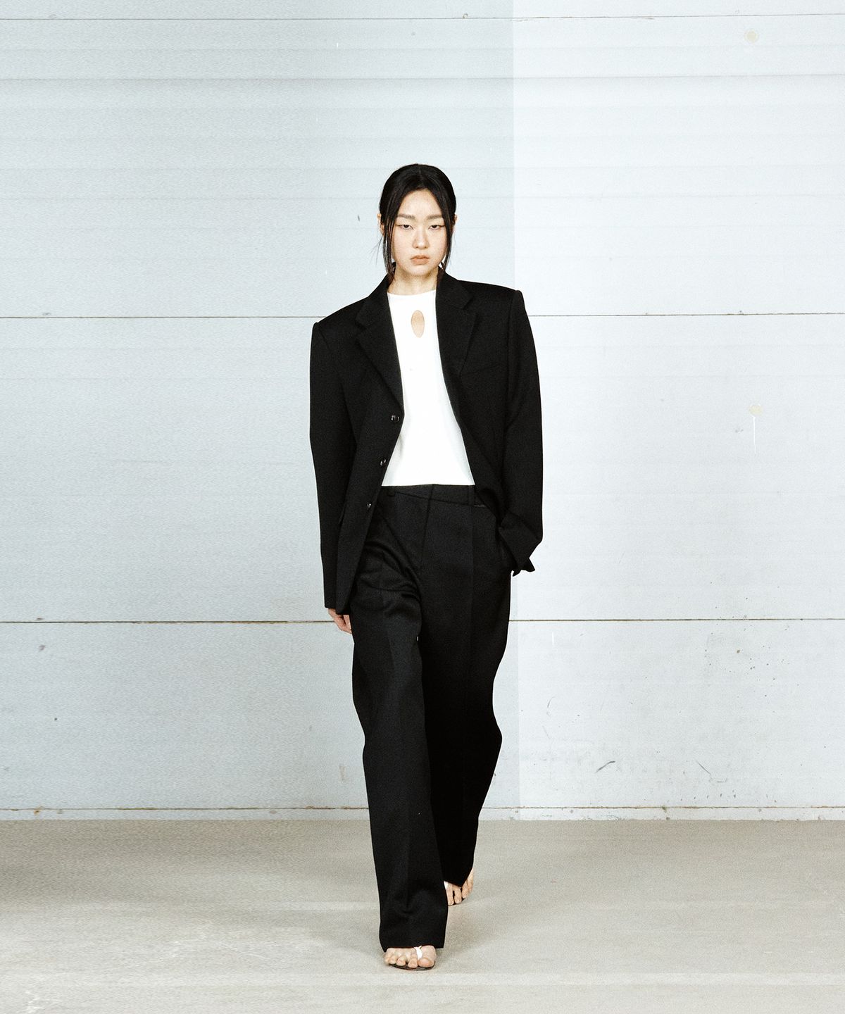 유지(YUJI) WOMENS YUJI SIGNATURE TROUSERS BLACK