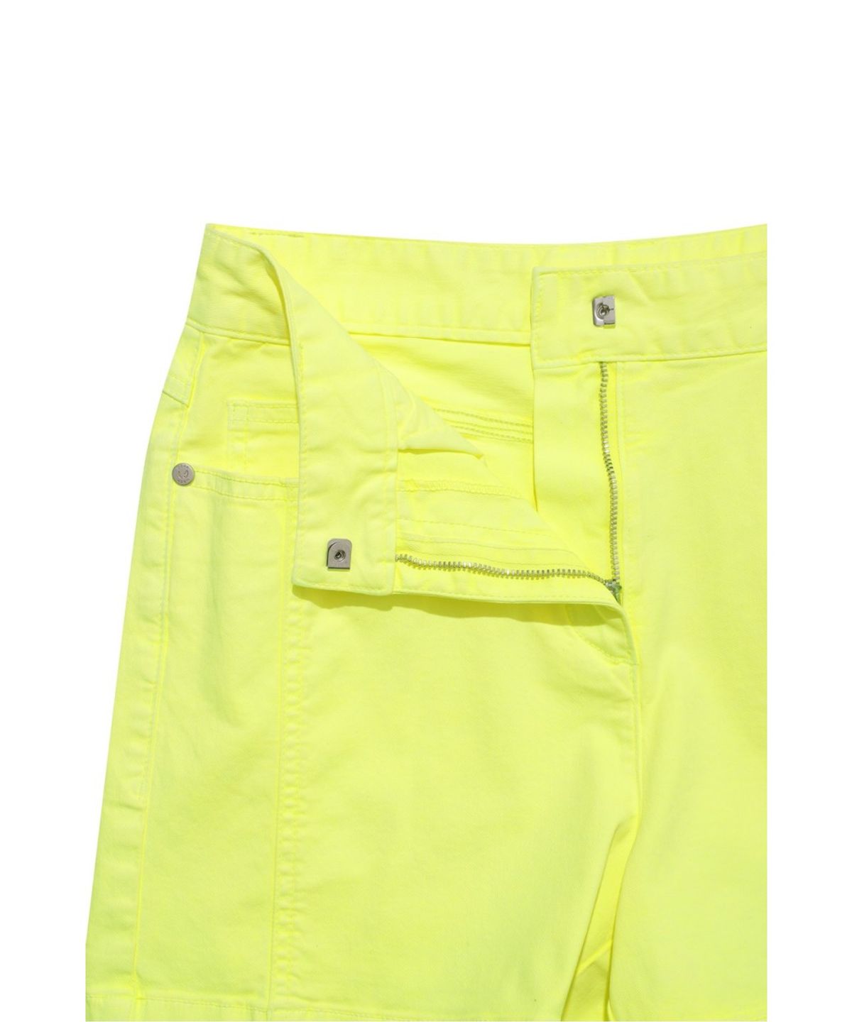 왁(WAAC) Women Neon color half pants WWPNM26202YGX