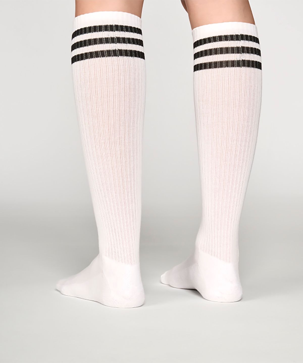 와이쓰리(Y-3) (U) 스트라이프 하이 삭스 화이트 Y-3 FTBL SOCKS WHITE